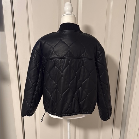 River Island Black Quilted Women's Jacket - Picture 3 of 3